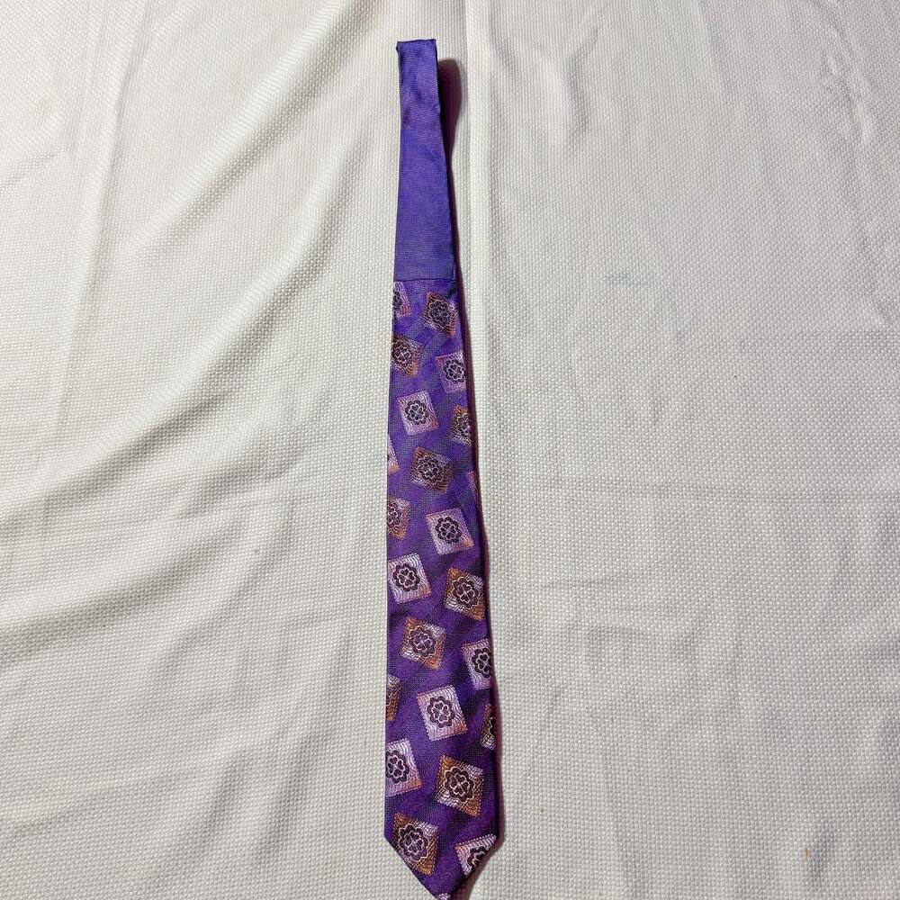 The Big Knot by Steven Land Purple Geometric Pattern Silk Necktie